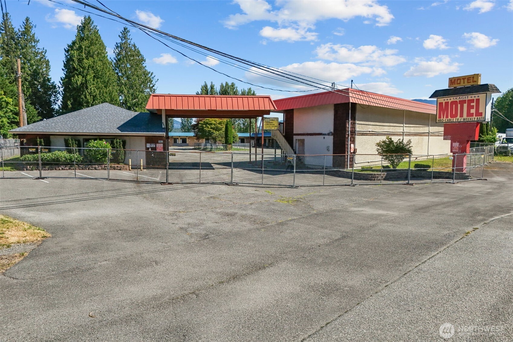 1862 State Route 20 Property Photo 25