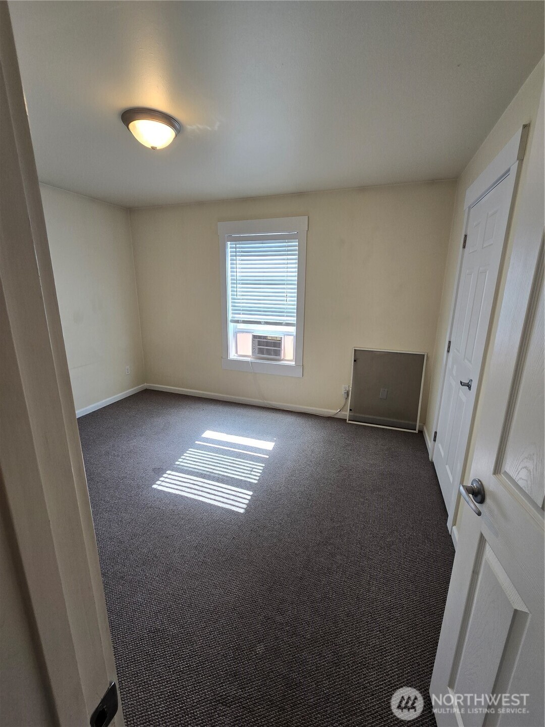 1402 Juniper Street Property Photo 17