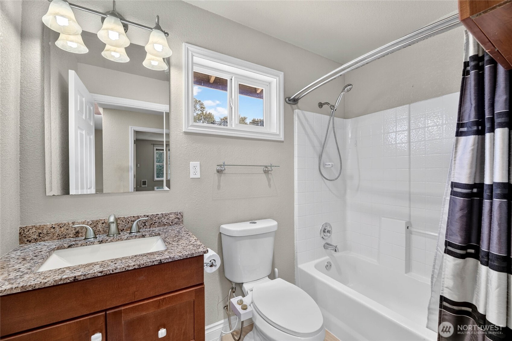 6704 23rd Avenue Property Photo 17