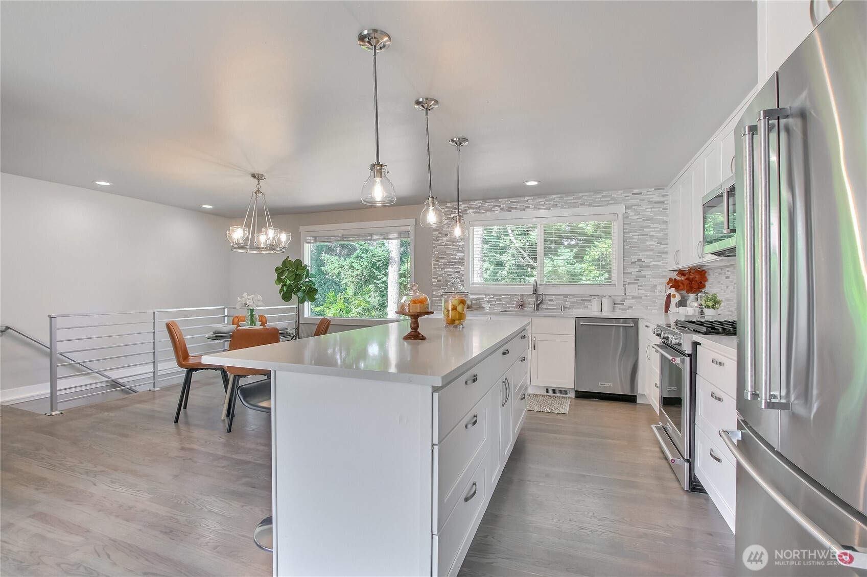 2025 Edmonds Avenue Property Photo 10