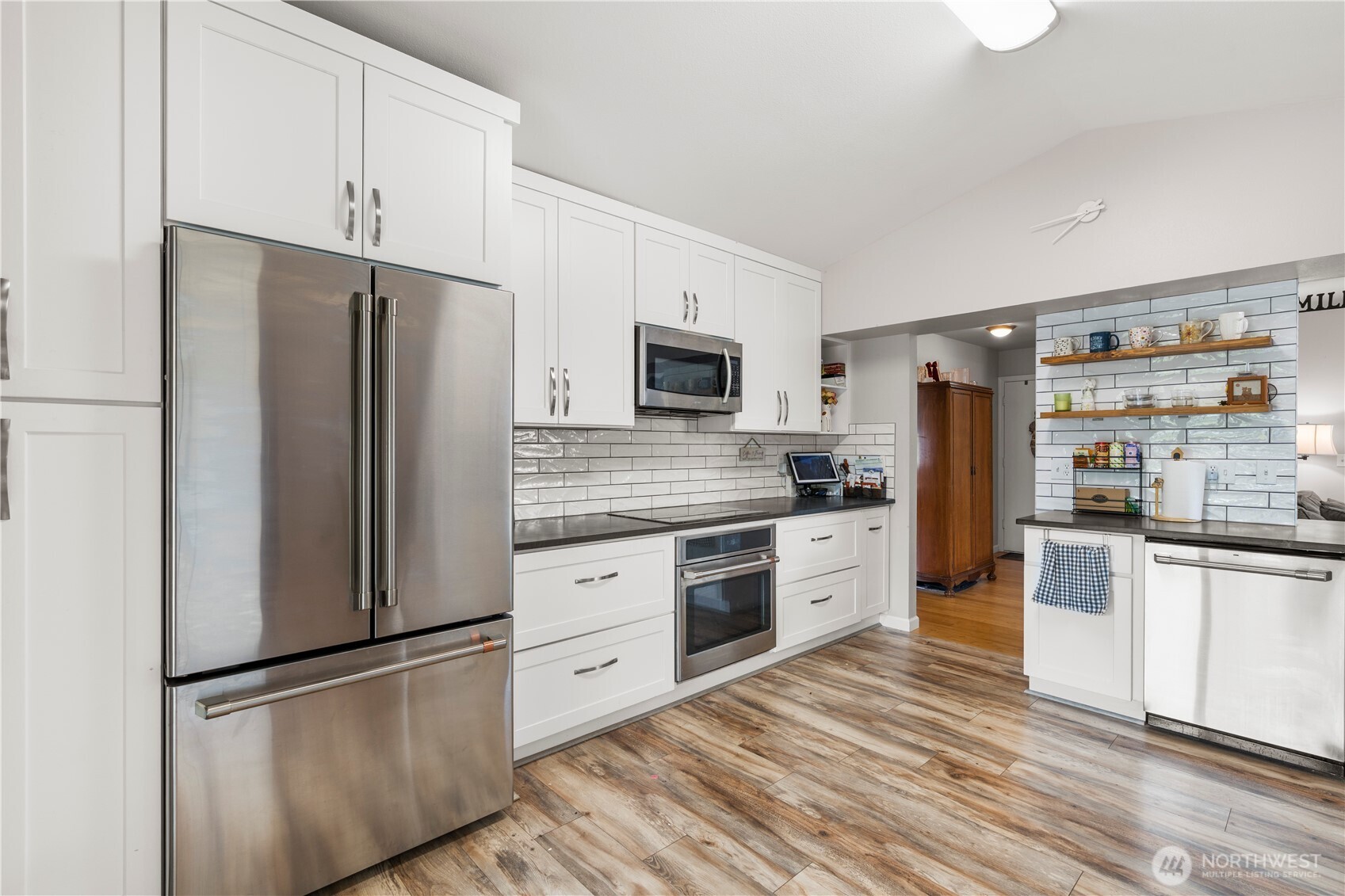 2302 148th Street Property Photo 8