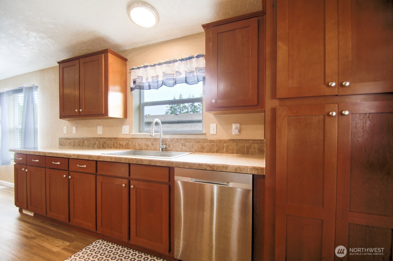 1205 Marion Street 22 Property Photo 9