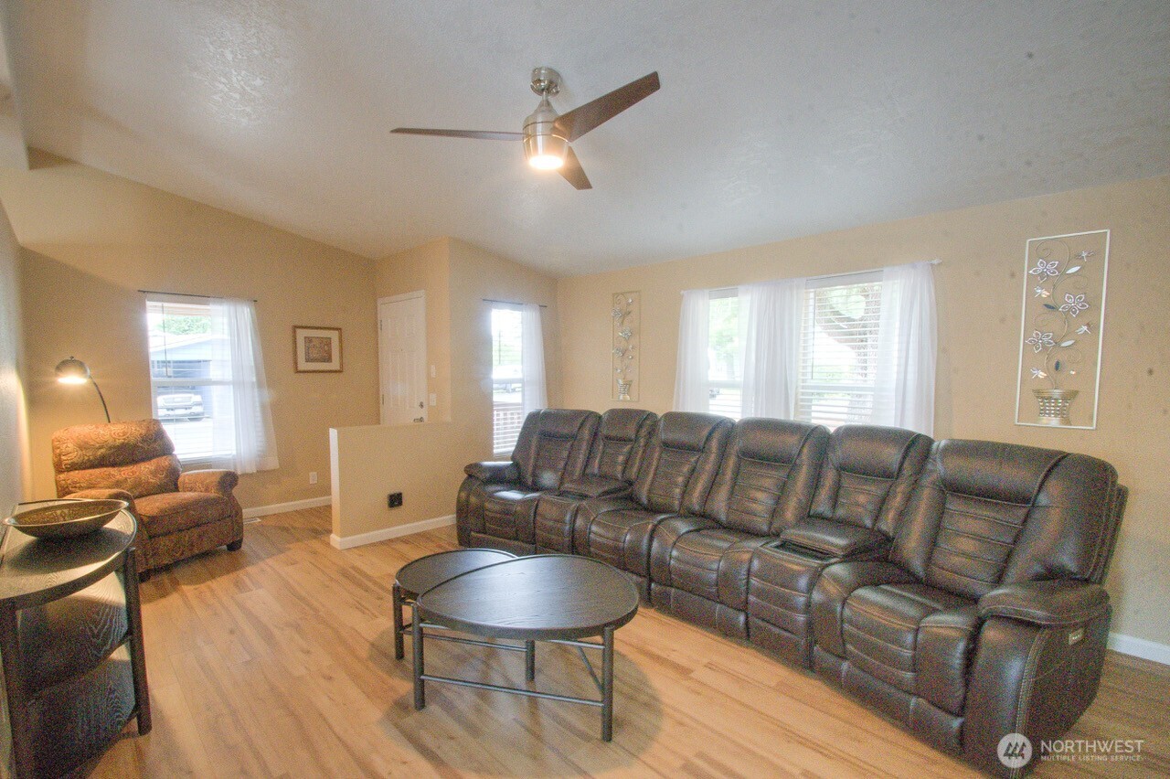 1205 Marion Street 22 Property Photo 11