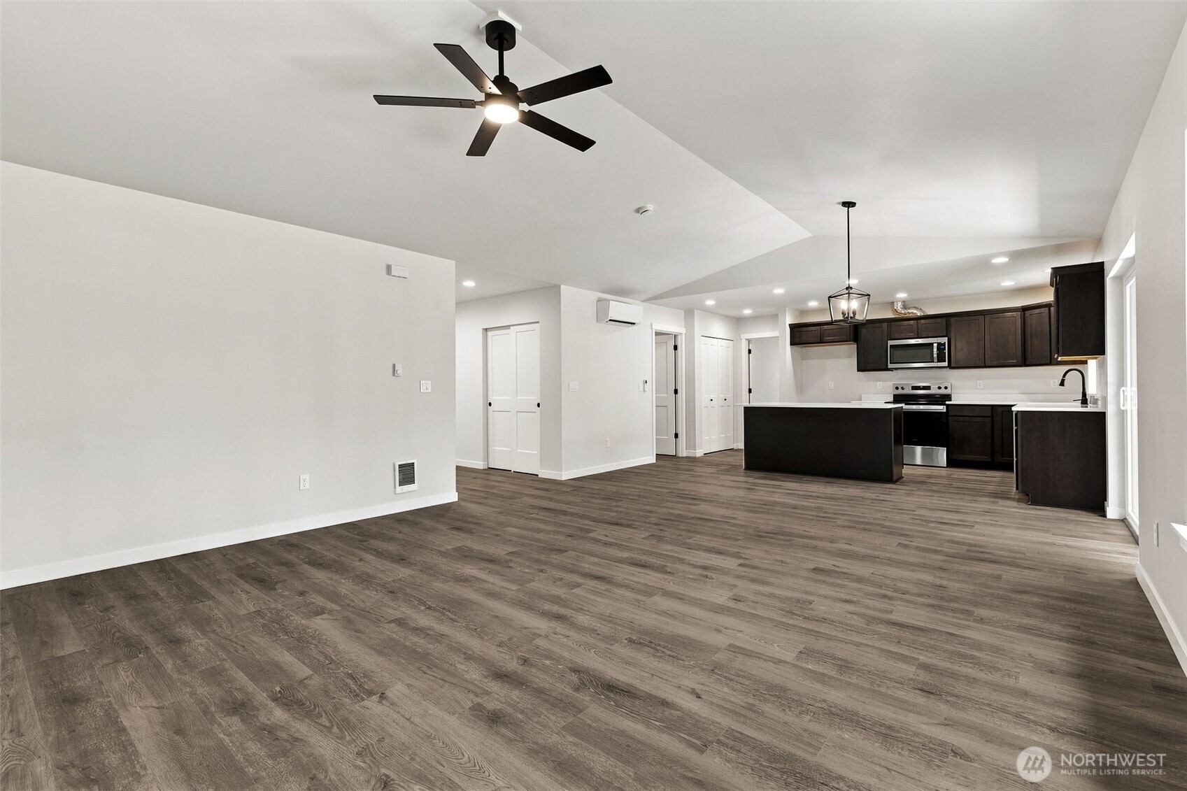 18042 Highland Court Property Photo 10