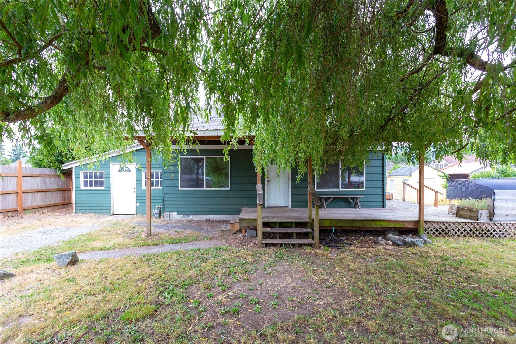 806 Pacific Street Property Photo 1