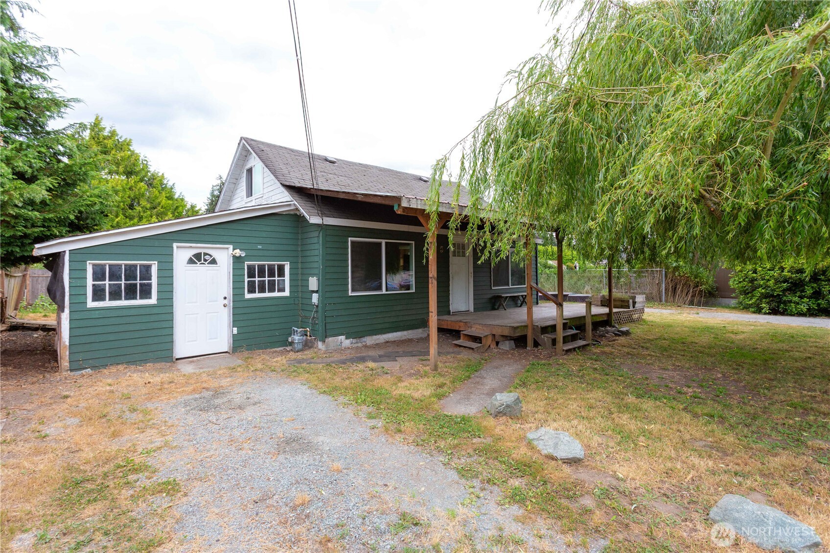 806 Pacific Street Property Photo 3