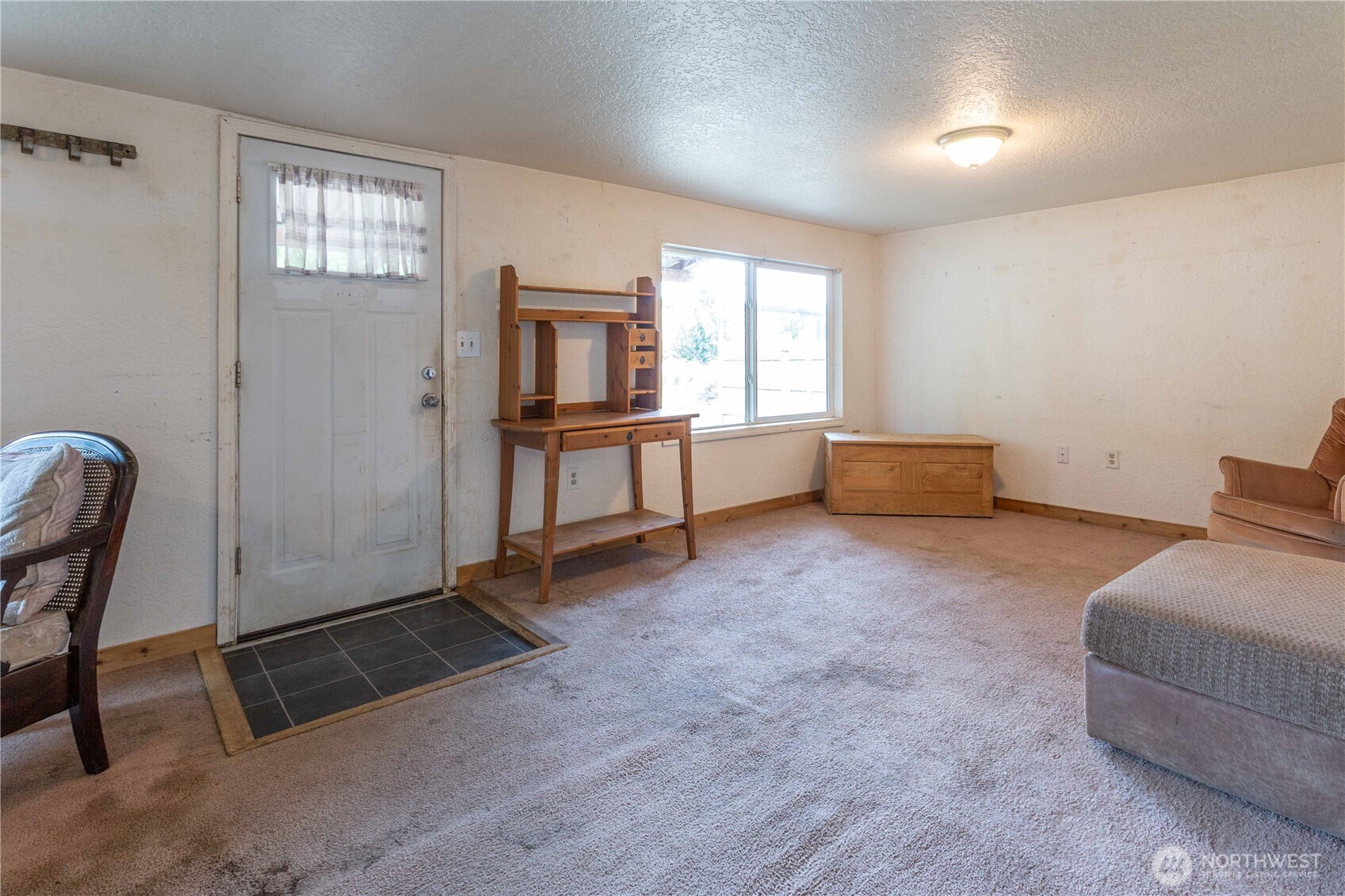 806 Pacific Street Property Photo 7