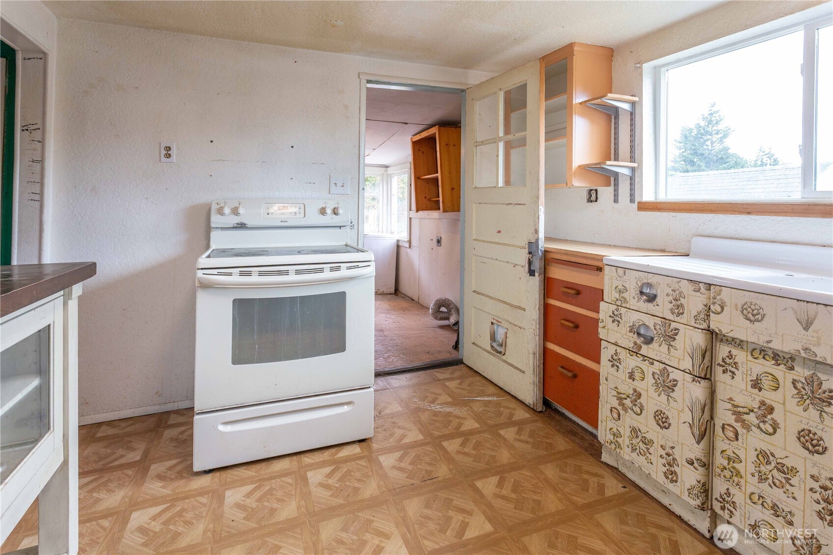 806 Pacific Street Property Photo 10