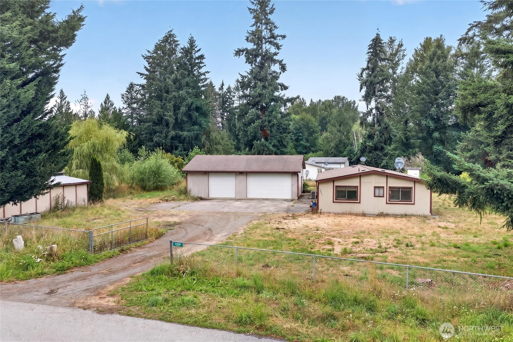 6906 243rd Avenue Property Photo 1