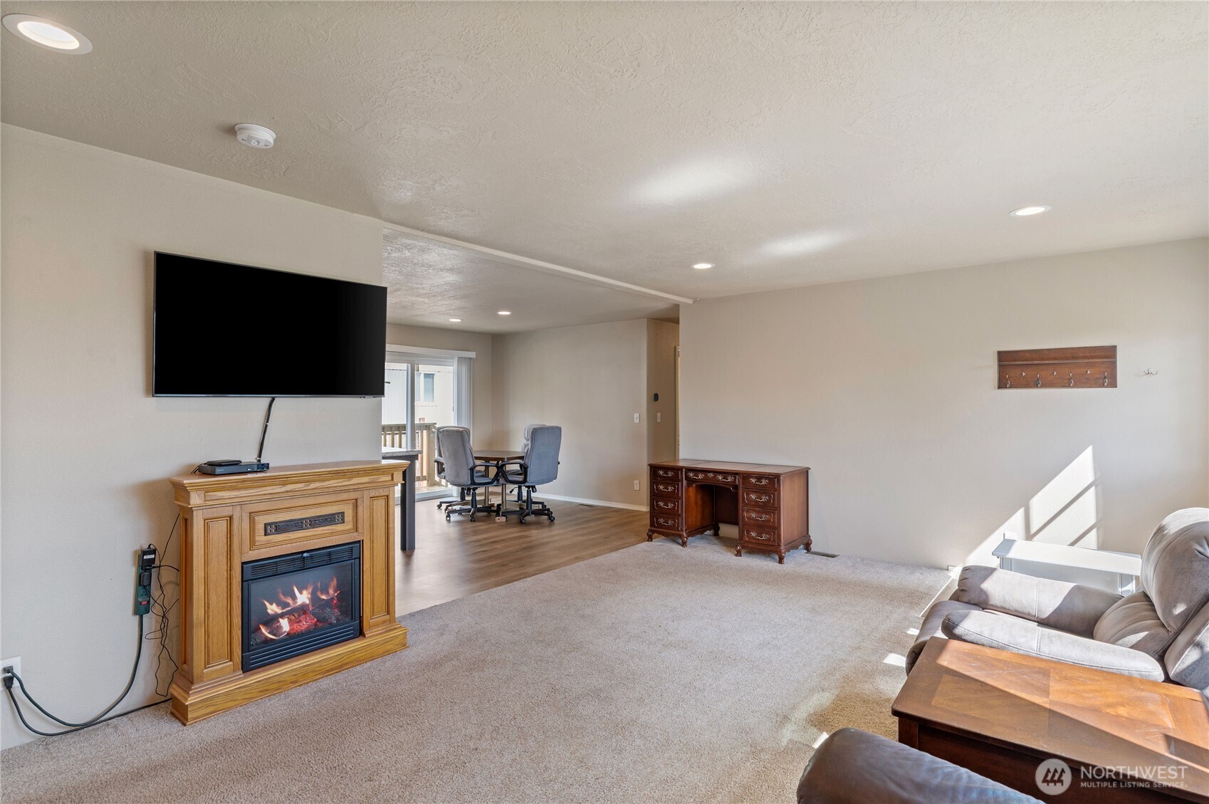 5219 5th Street Property Photo 10