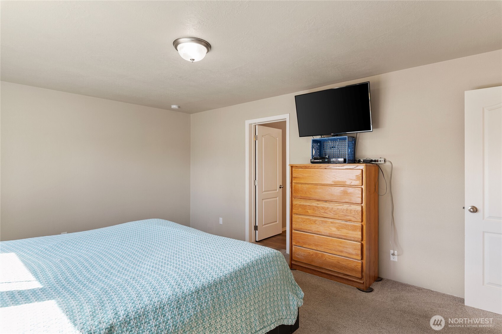 5219 5th Street Property Photo 14