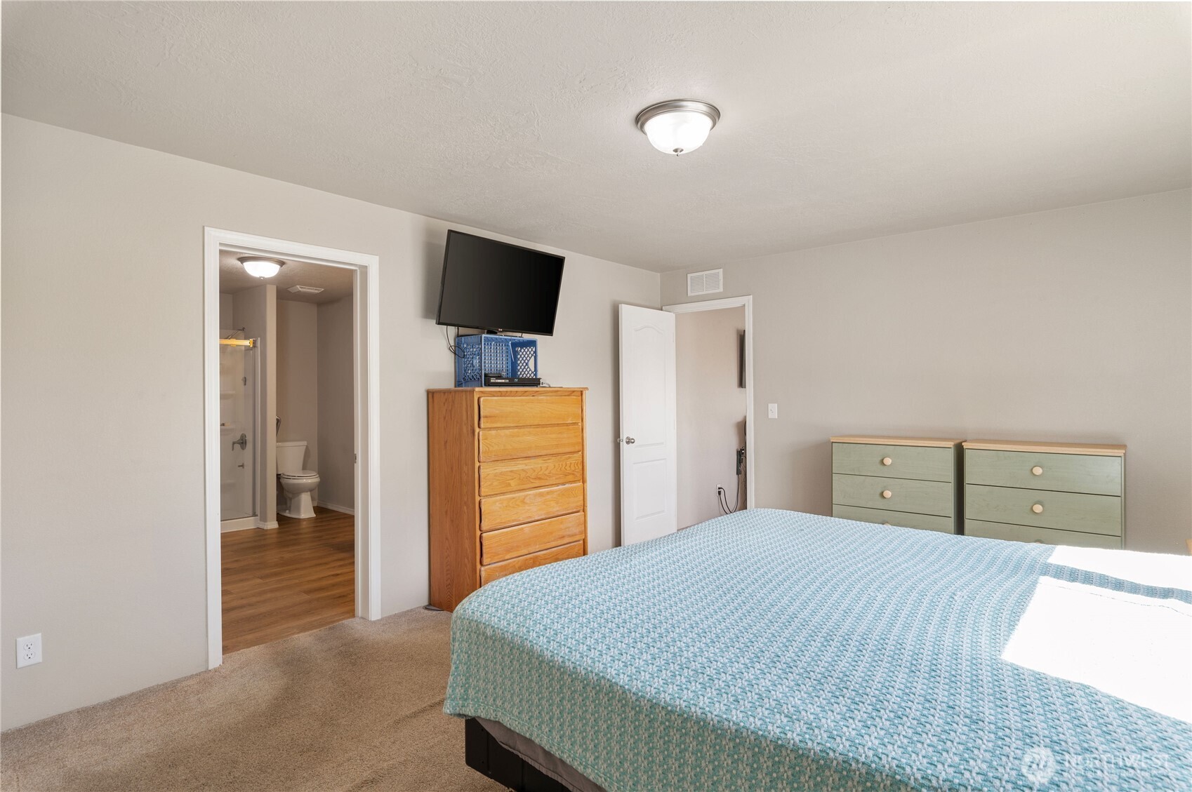 5219 5th Street Property Photo 15