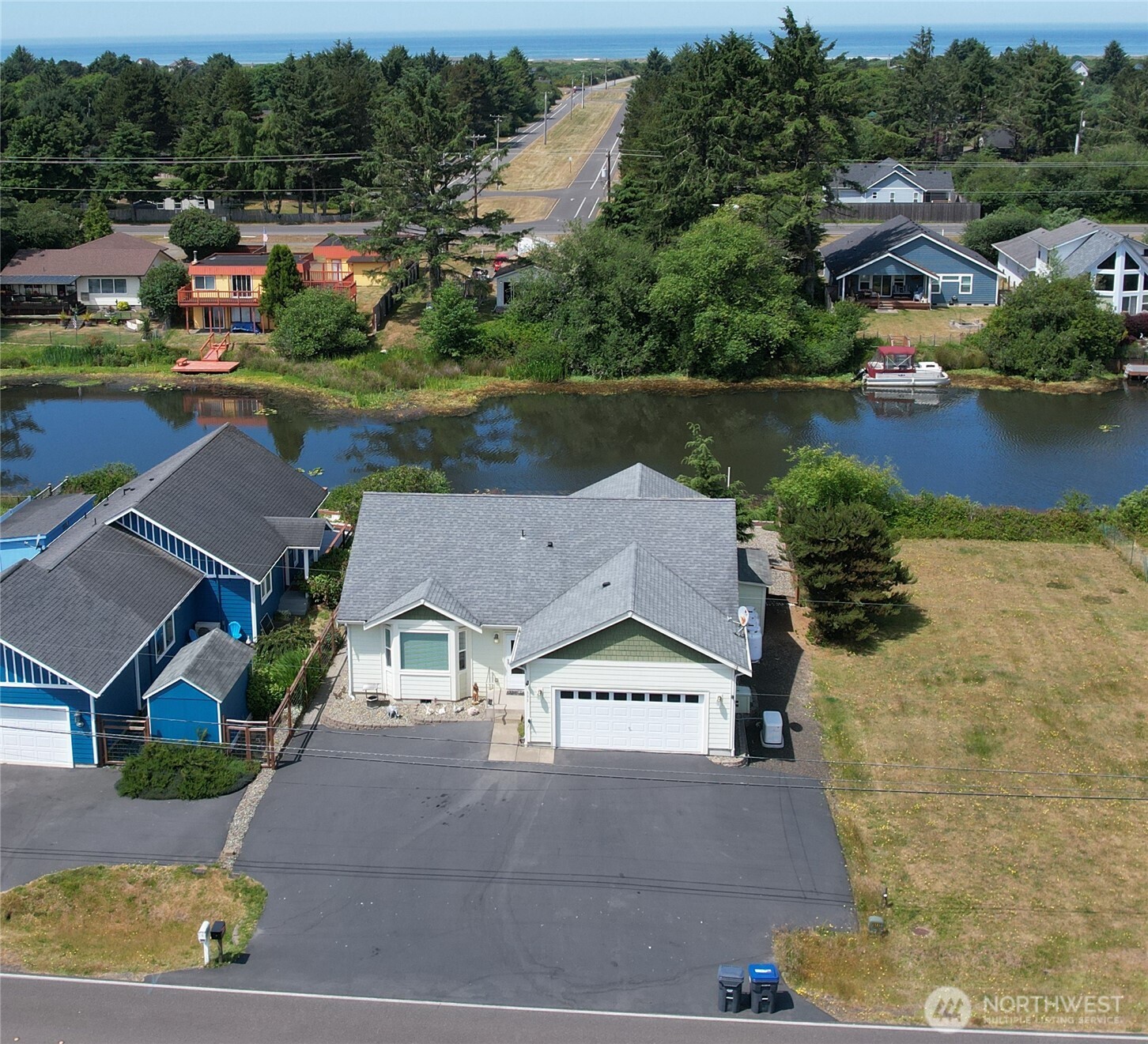 393 Canal Drive Property Photo 1