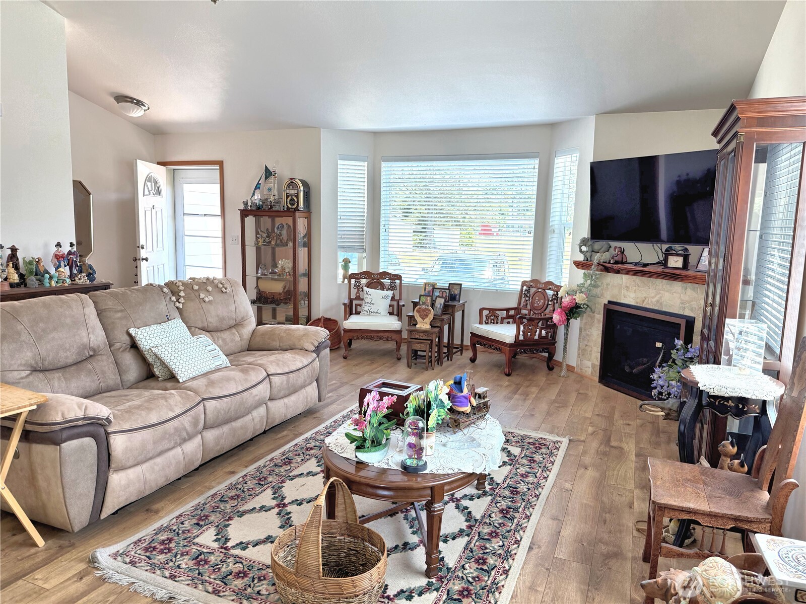 393 Canal Drive Property Photo 5