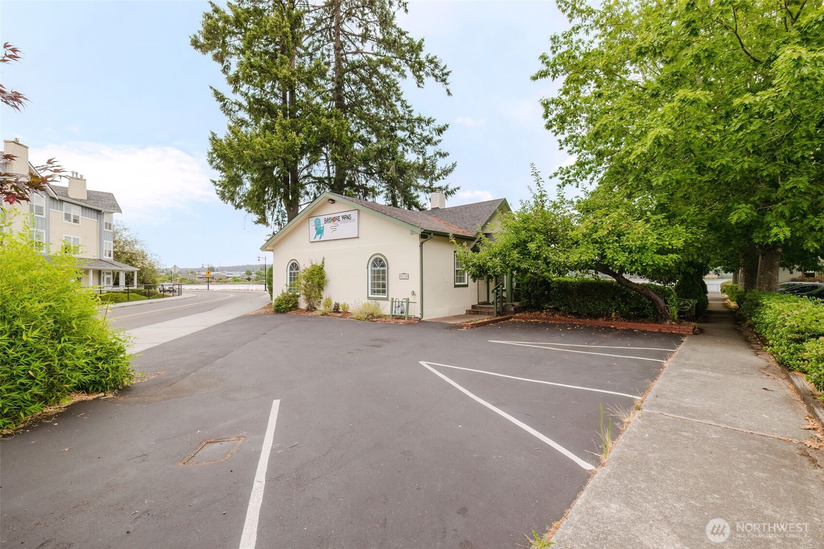 9234 Bay Shore Drive Property Photo 10