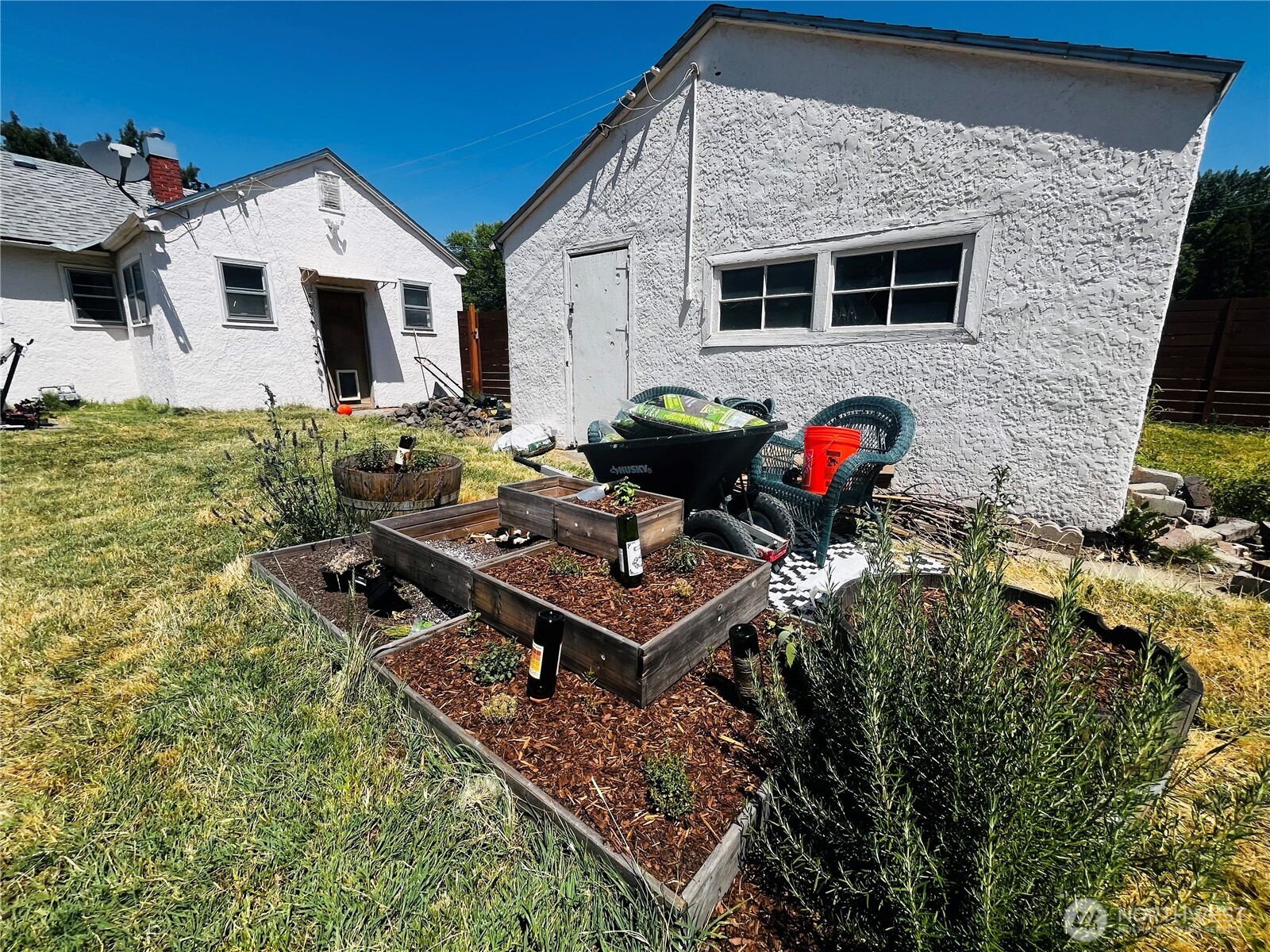 714 E Tietan Property Photo 16
