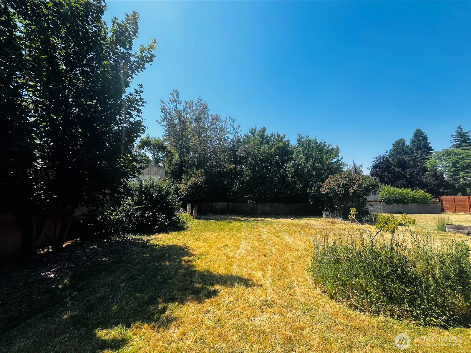 714 E Tietan Property Photo 17