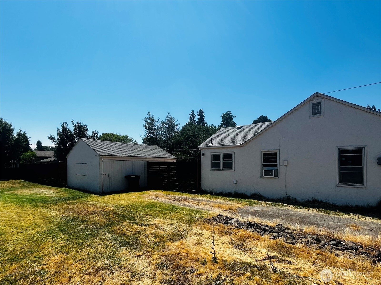 714 E Tietan Property Photo 19