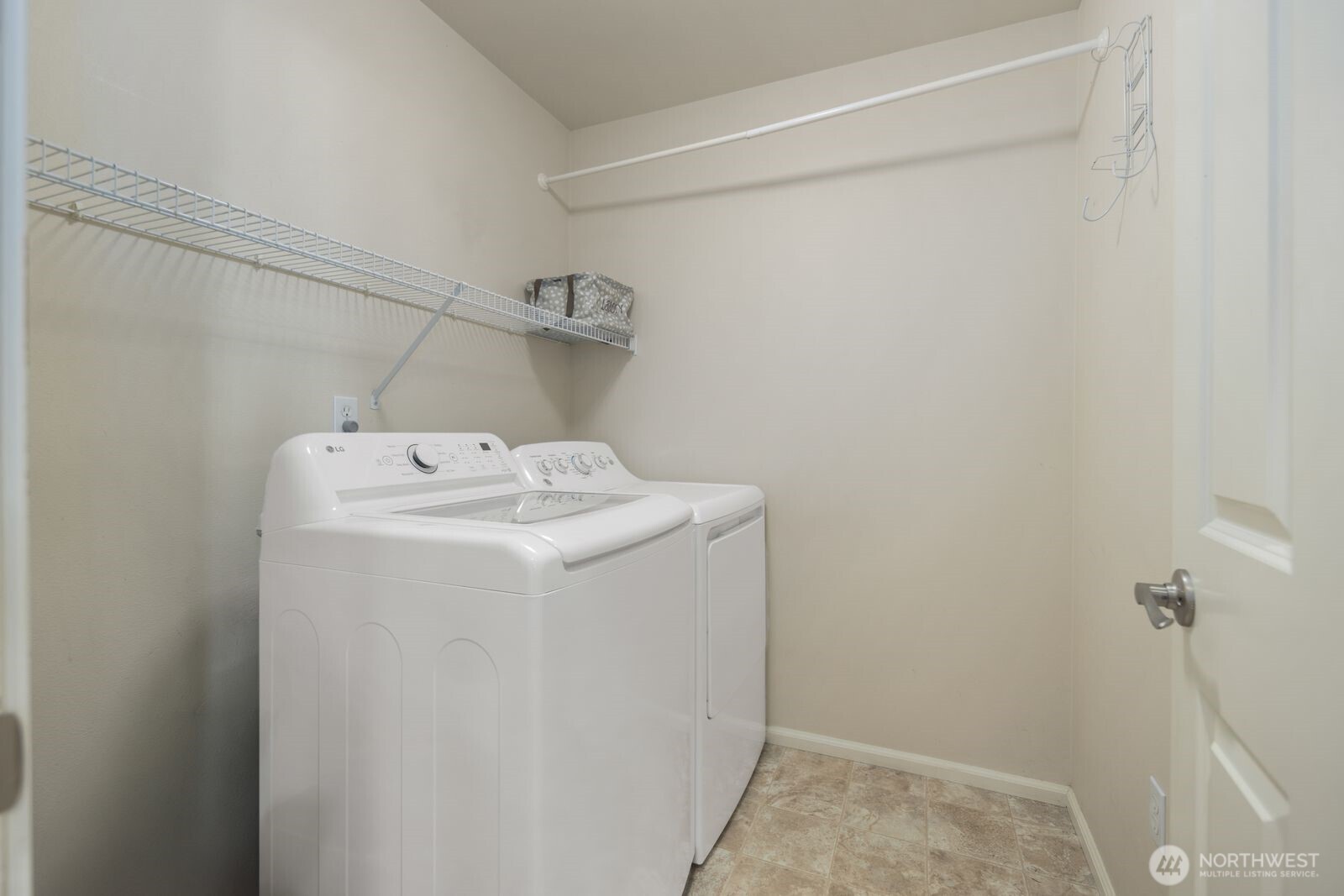 5844 Marshall Place Property Photo 15