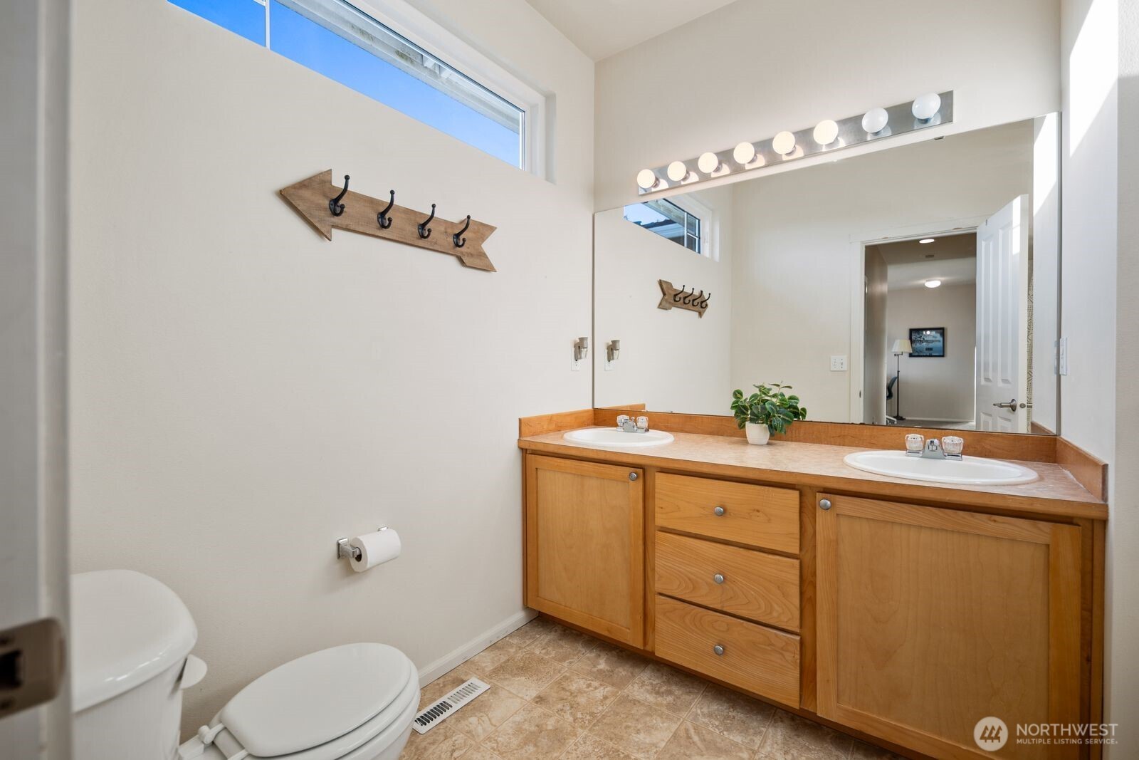 5844 Marshall Place Property Photo 28