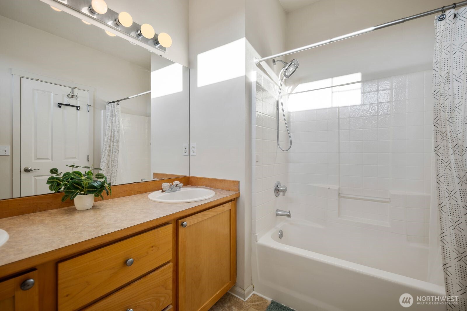 5844 Marshall Place Property Photo 29