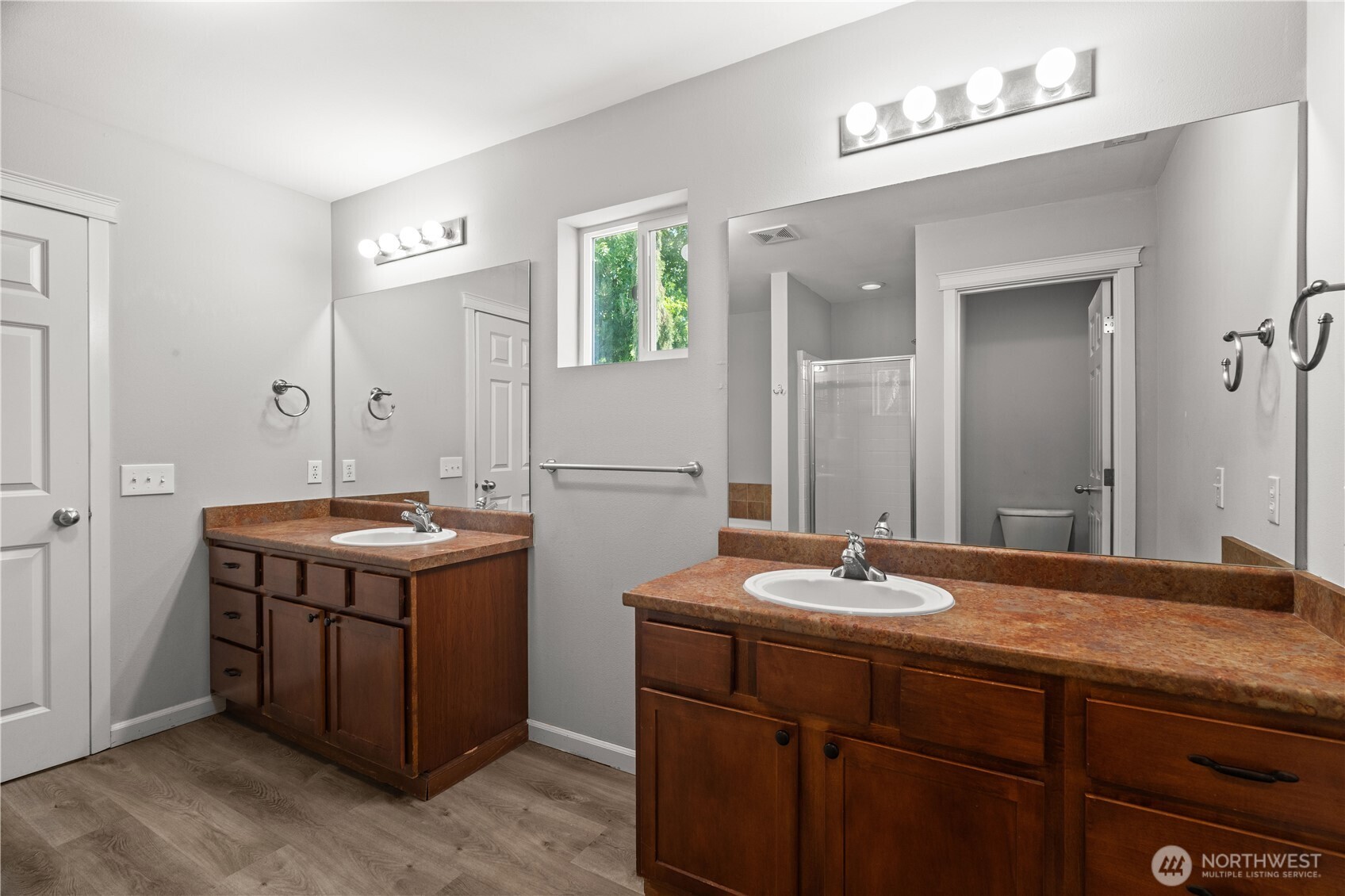 9520 187th Street Ct Property Photo 11
