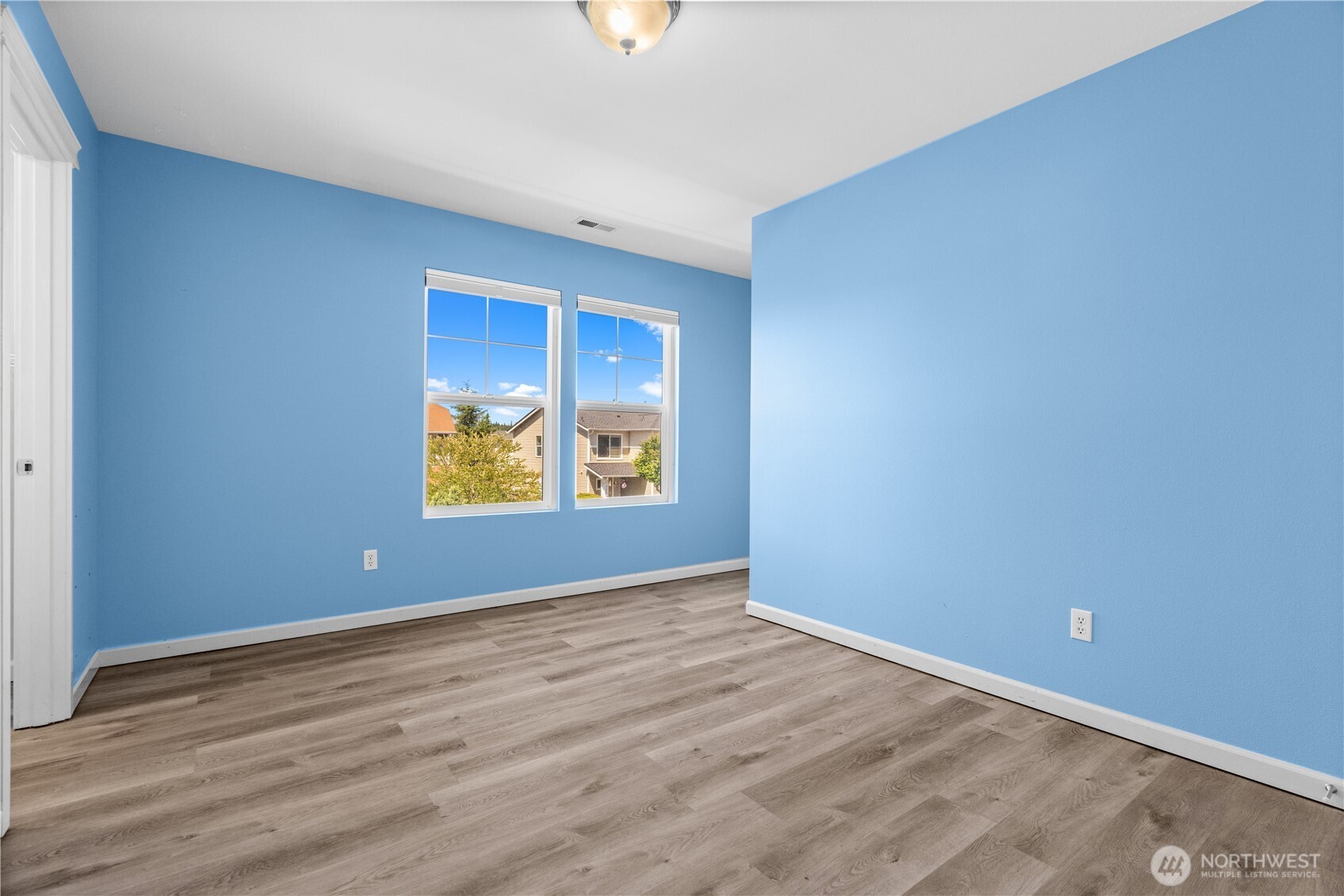 9520 187th Street Ct Property Photo 17