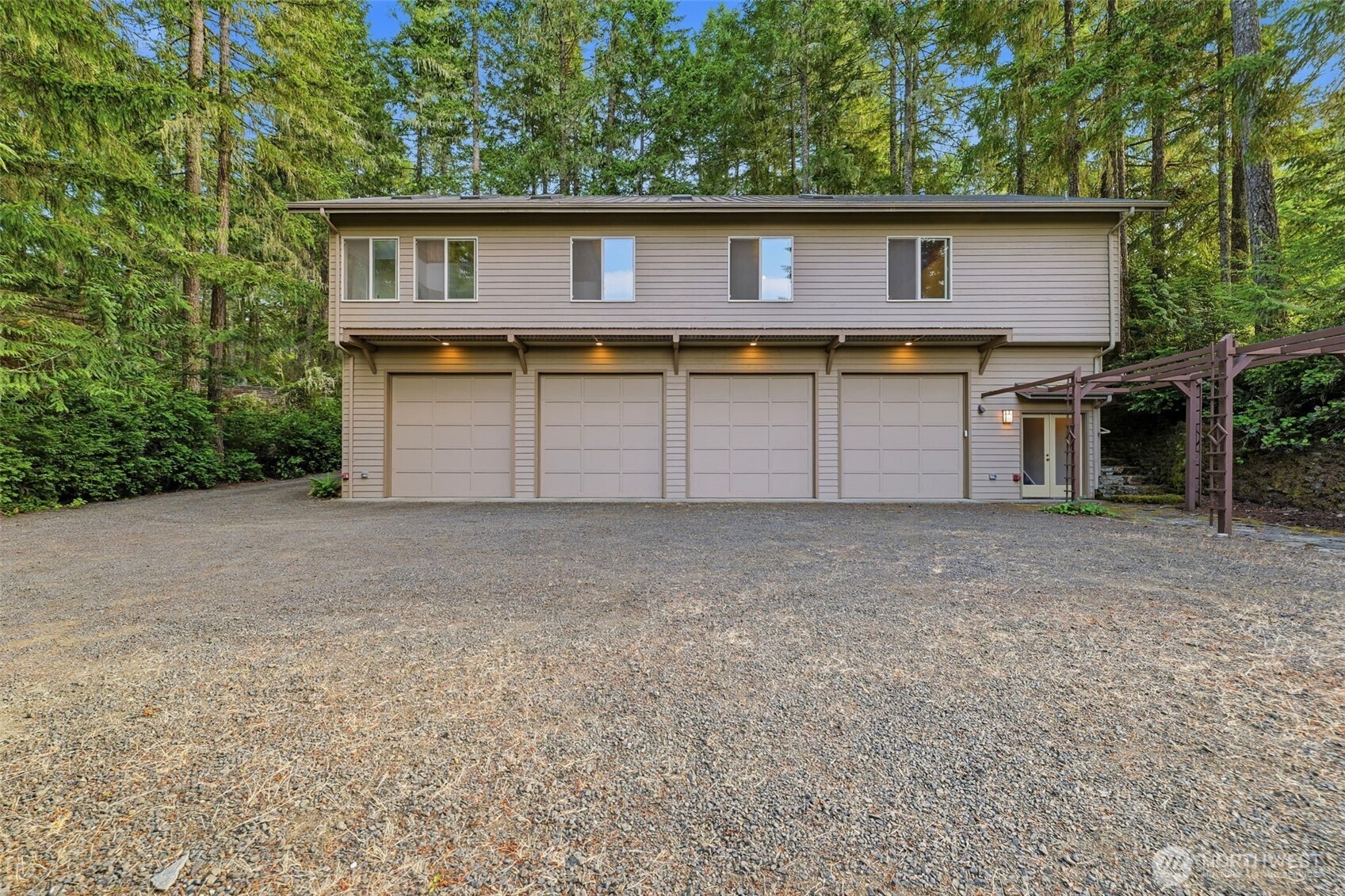 6607 Crimson Sky Loop Property Photo 34