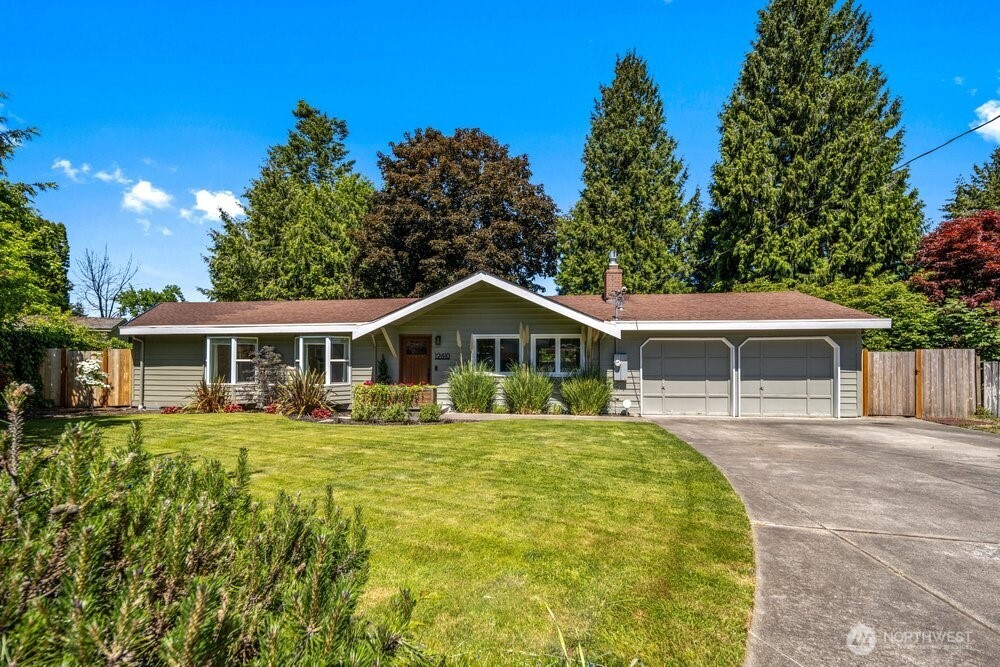 12610 SE 73rd Place Property Photo 1