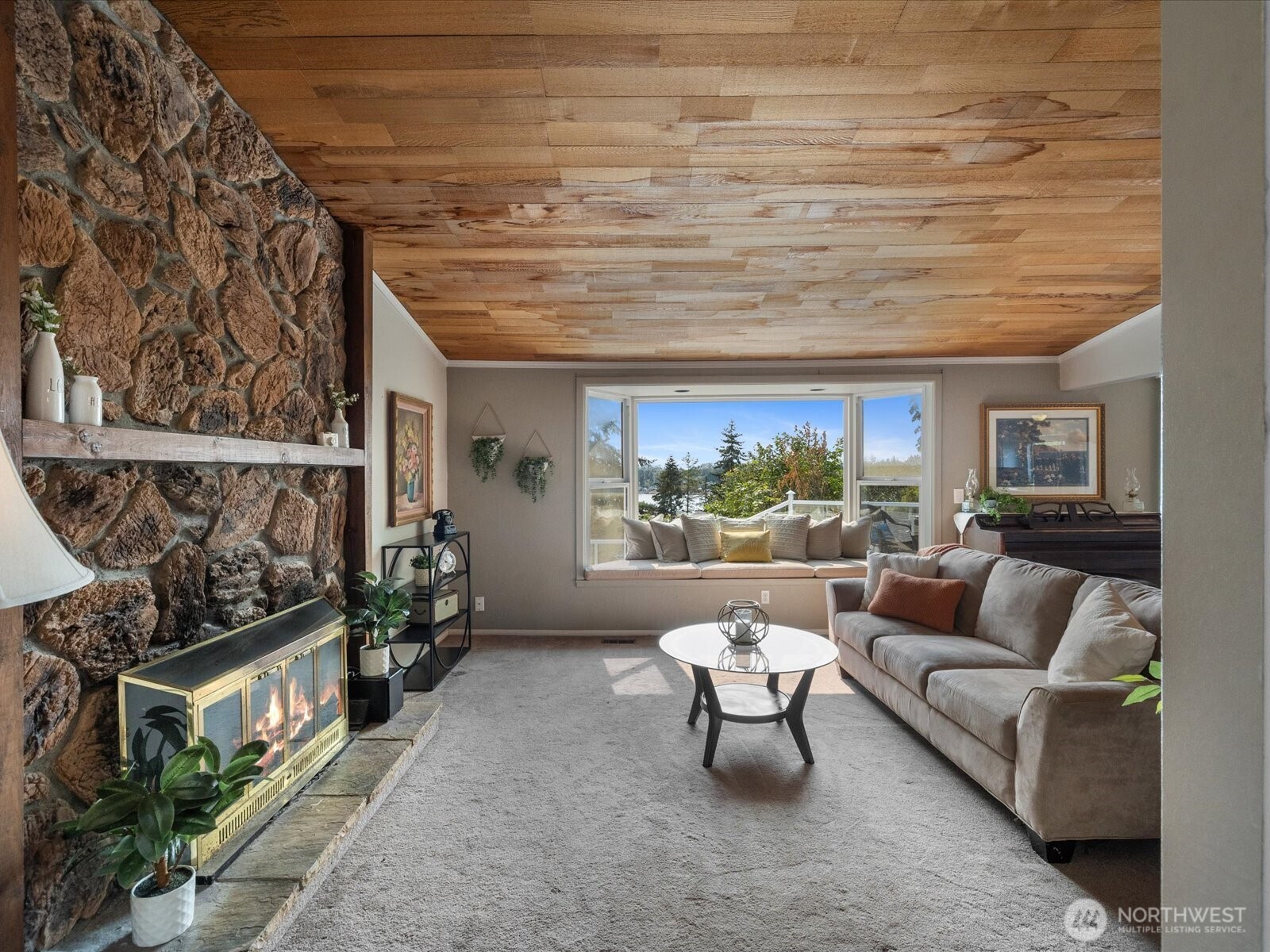 10830 Lake View Drive Property Photo 7