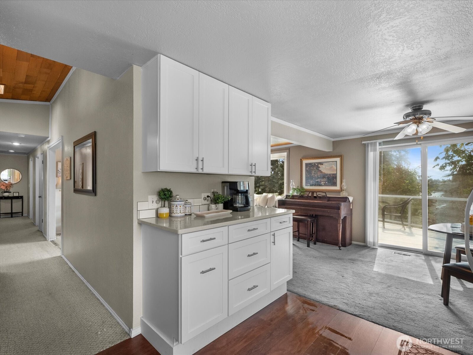 10830 Lake View Drive Property Photo 15