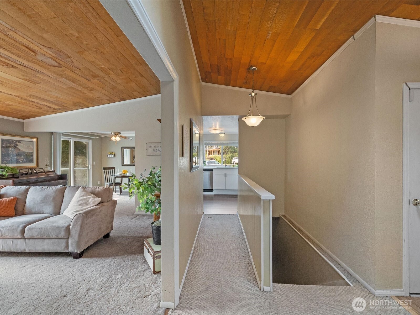 10830 Lake View Drive Property Photo 22
