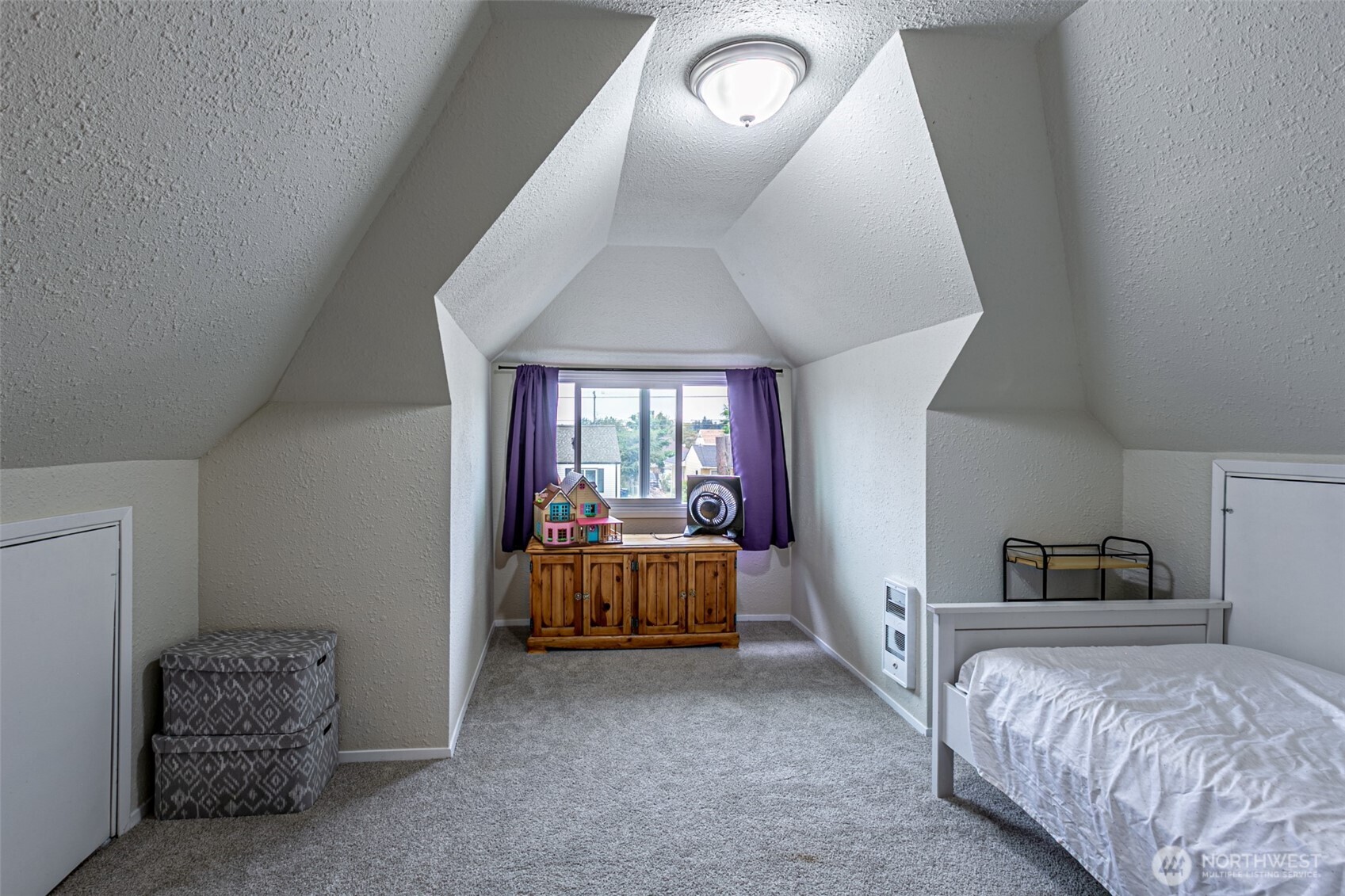 6447 S Warner Street Property Photo 25
