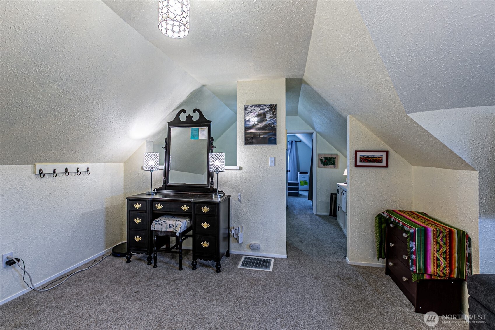 6447 S Warner Street Property Photo 26
