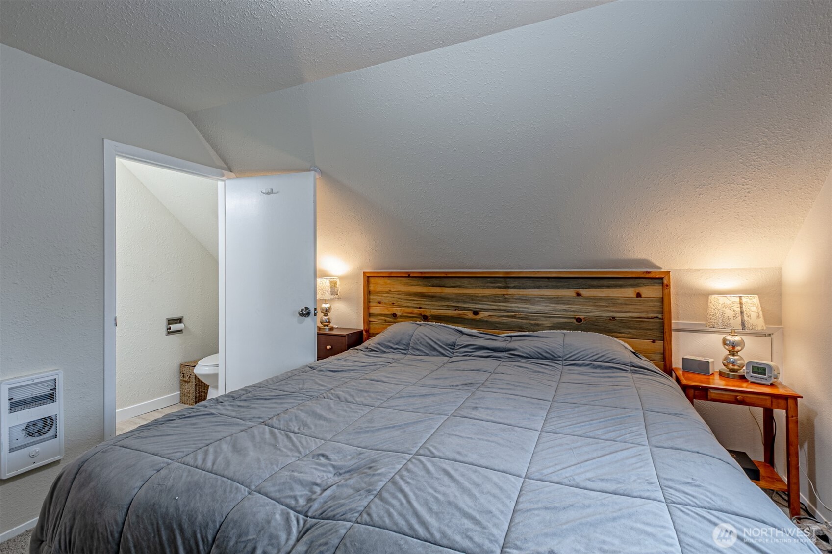 6447 S Warner Street Property Photo 32