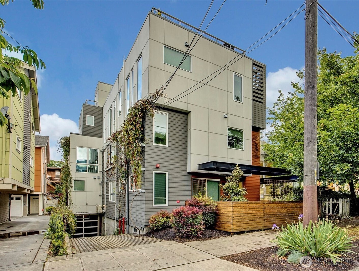 1623 14th Avenue E Property Photo 2
