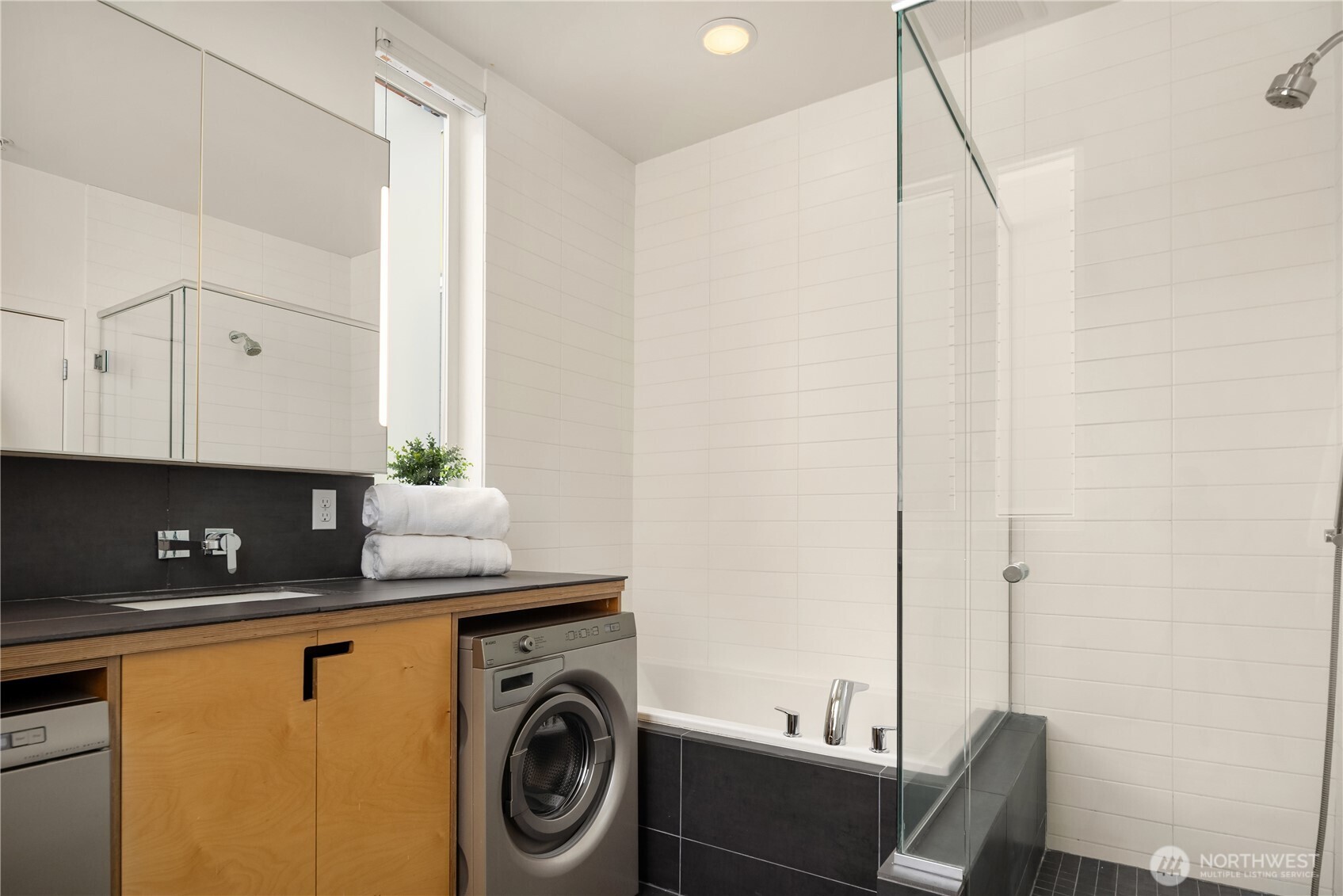 1623 14th Avenue E Property Photo 25
