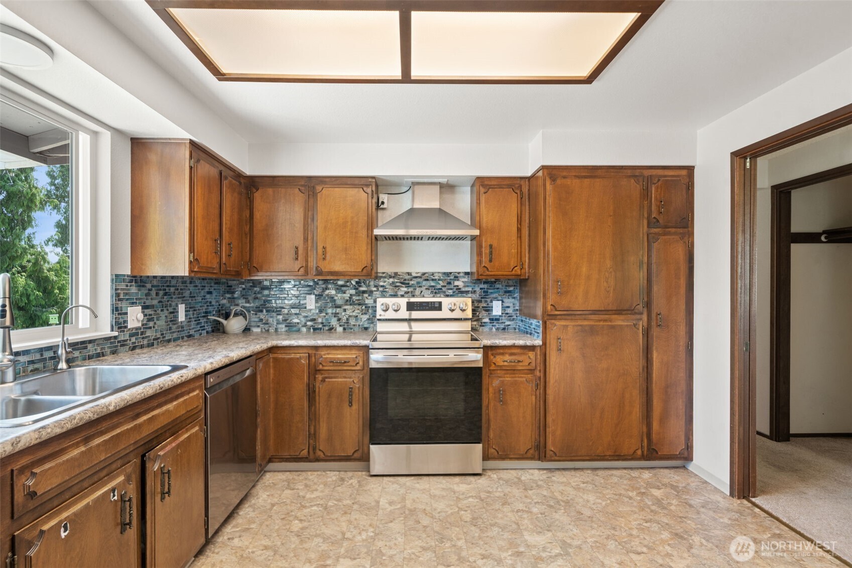 310 Libby Street Property Photo 11