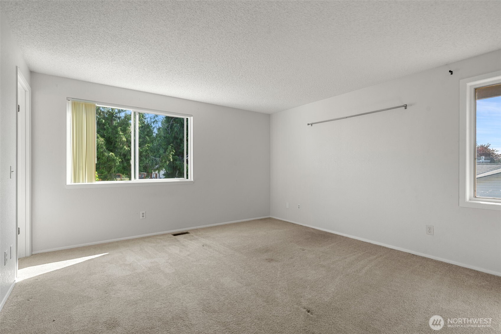 310 Libby Street Property Photo 15