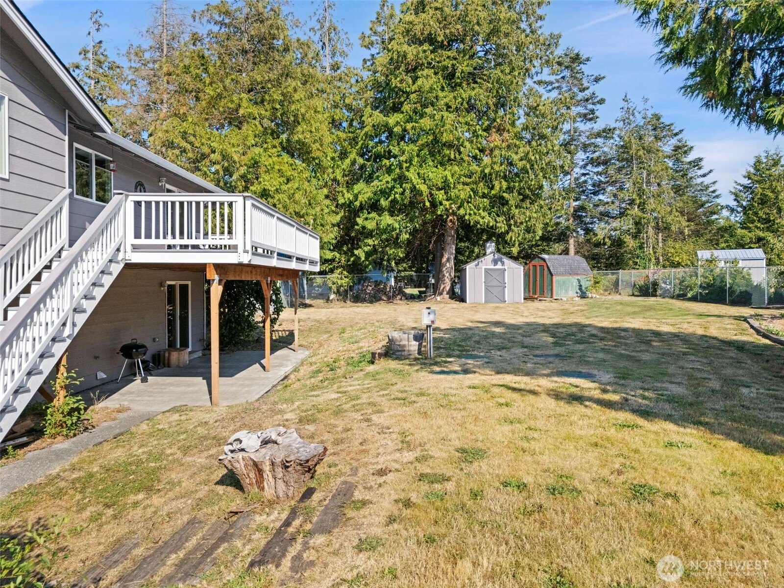 310 Libby Street Property Photo 35