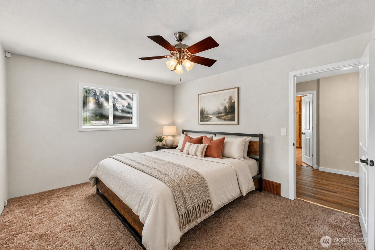 10104 48th Avenue Property Photo 17