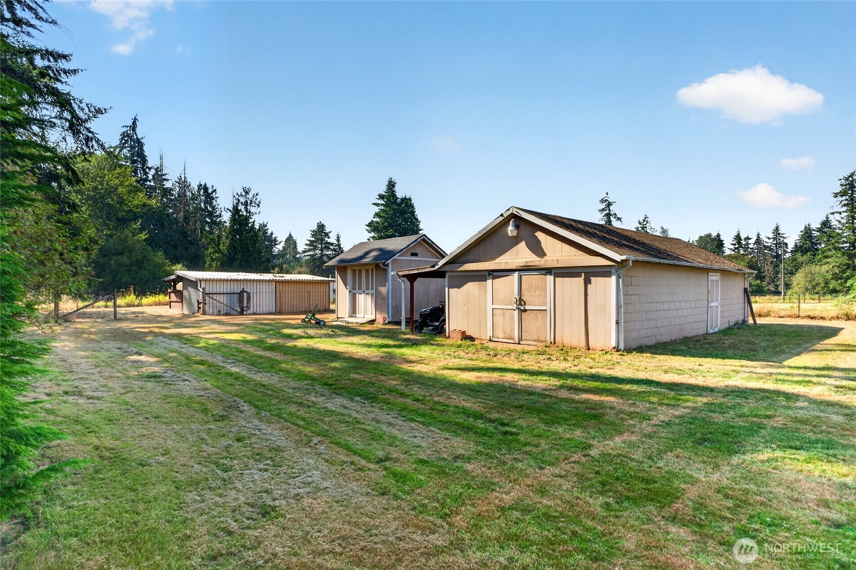 10104 48th Avenue Property Photo 27