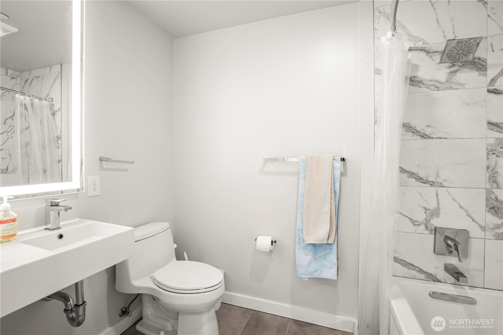 450 S Main Street 708 Property Photo 15