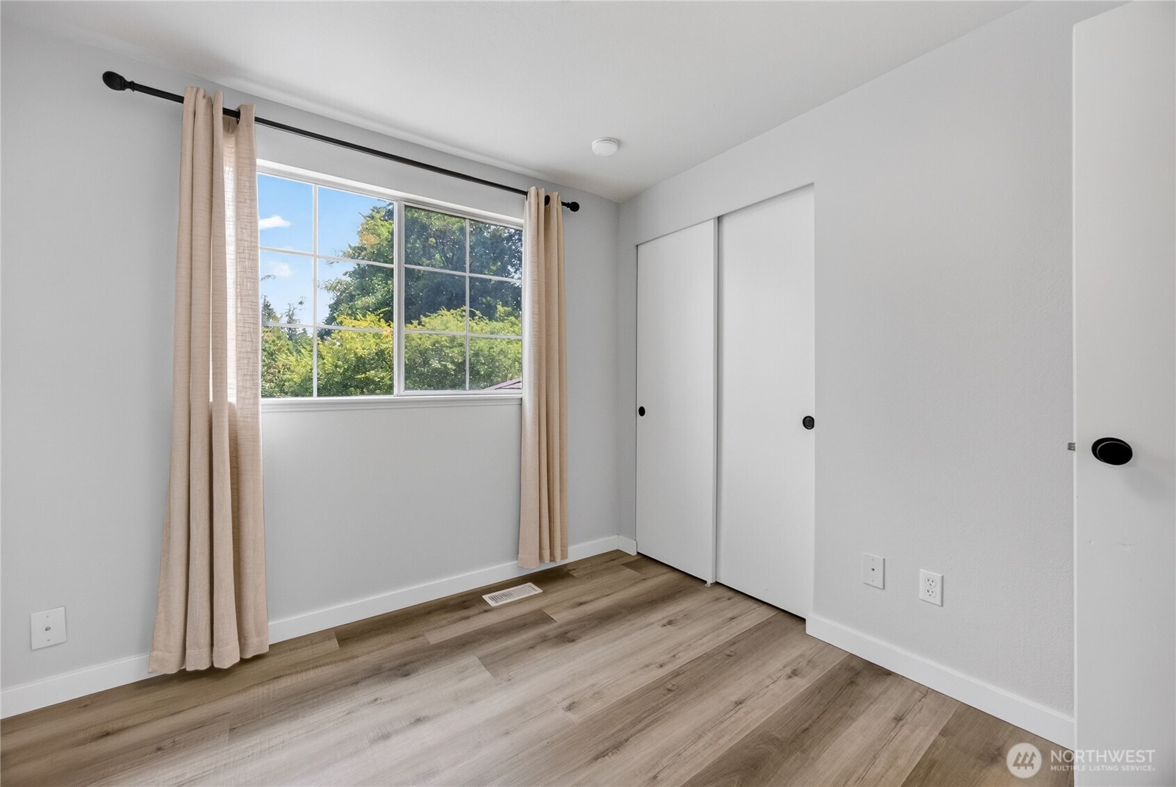 602 198th Street Property Photo 21