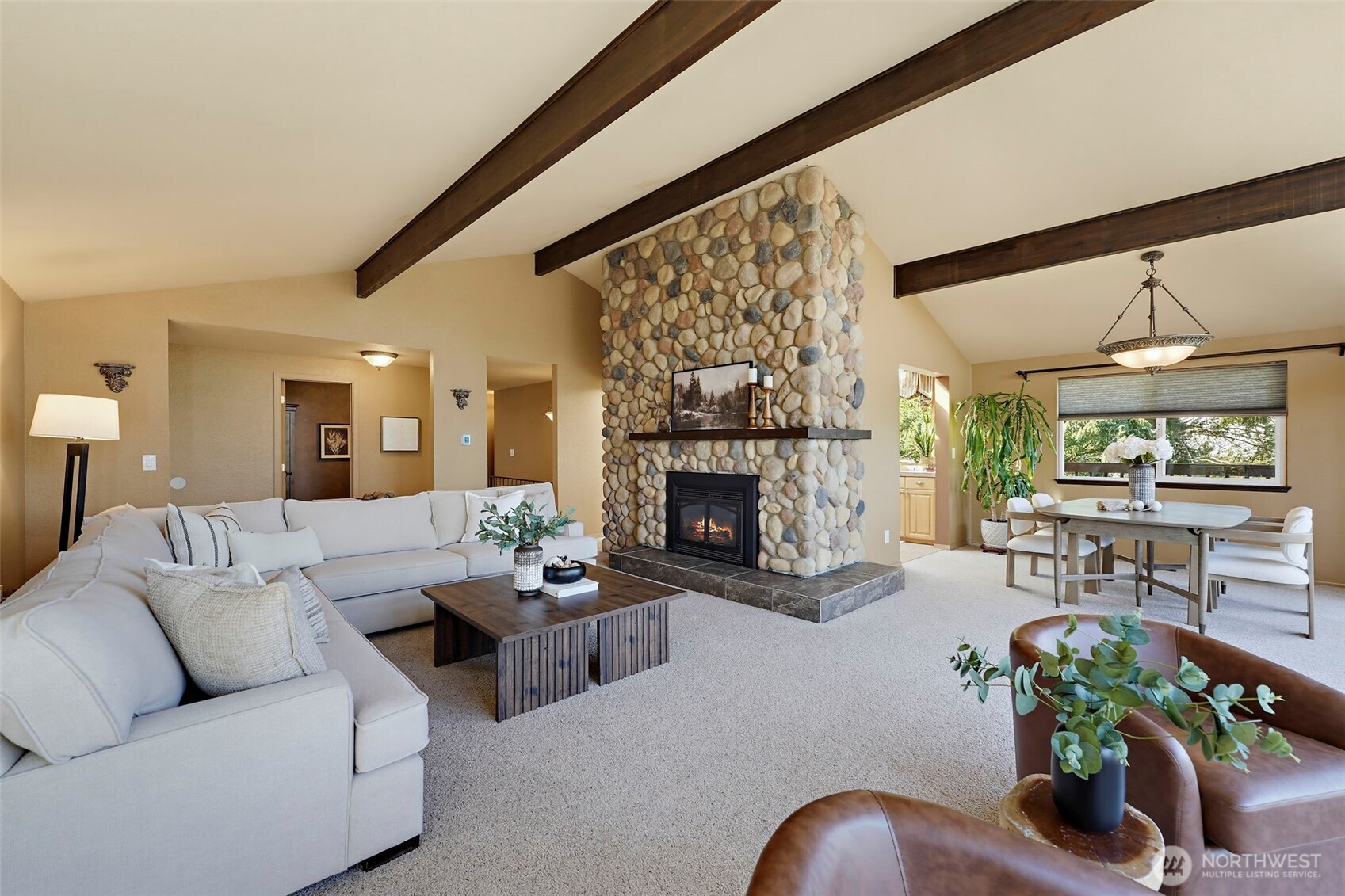 13807 Military Road Property Photo 7