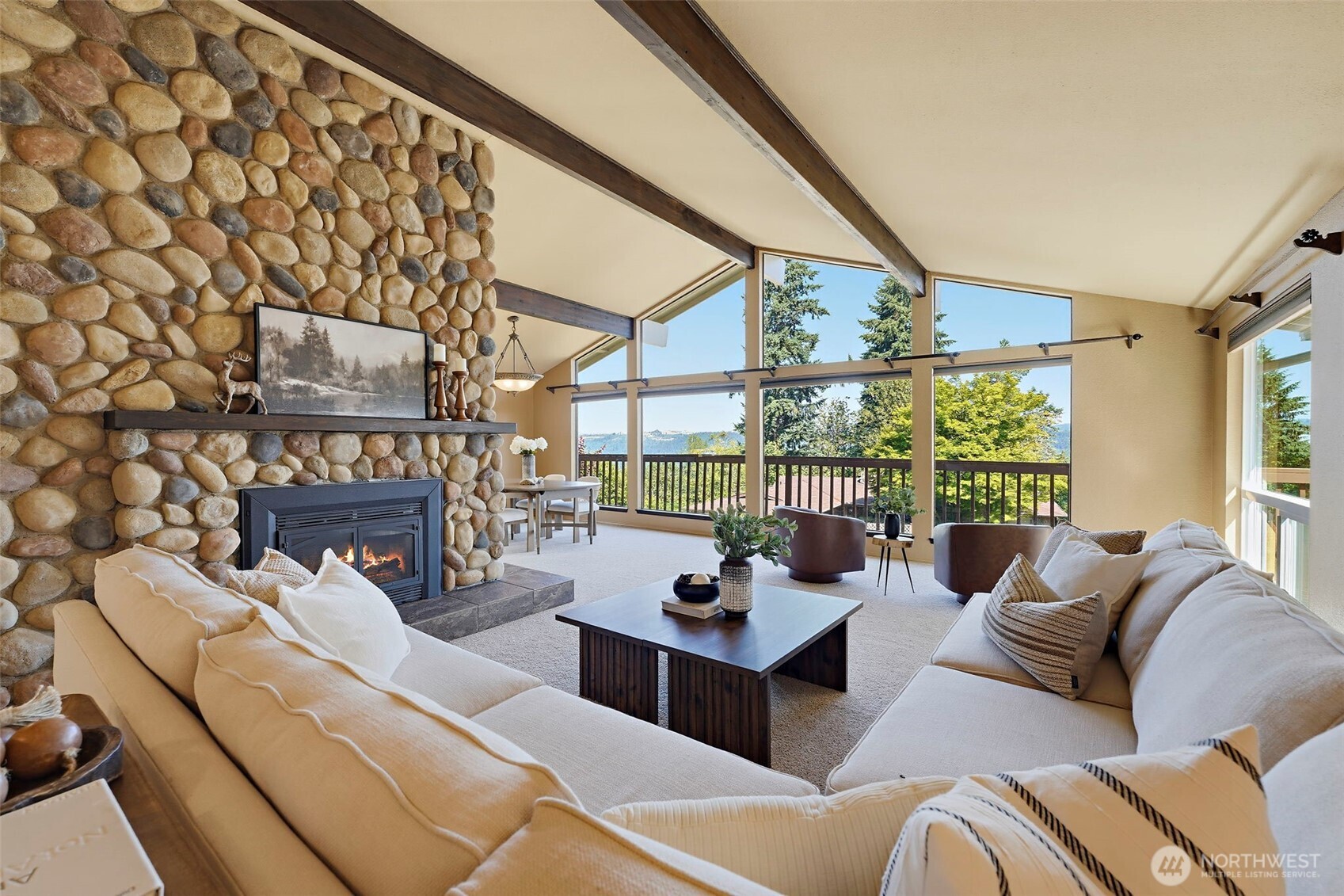 13807 Military Road Property Photo 8