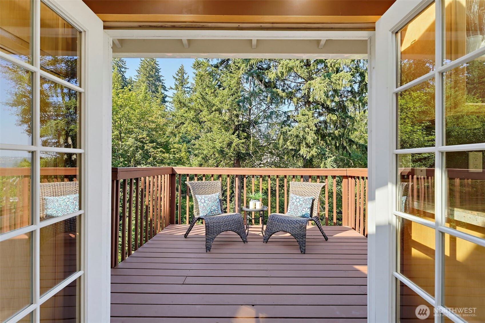 13807 Military Road Property Photo 14