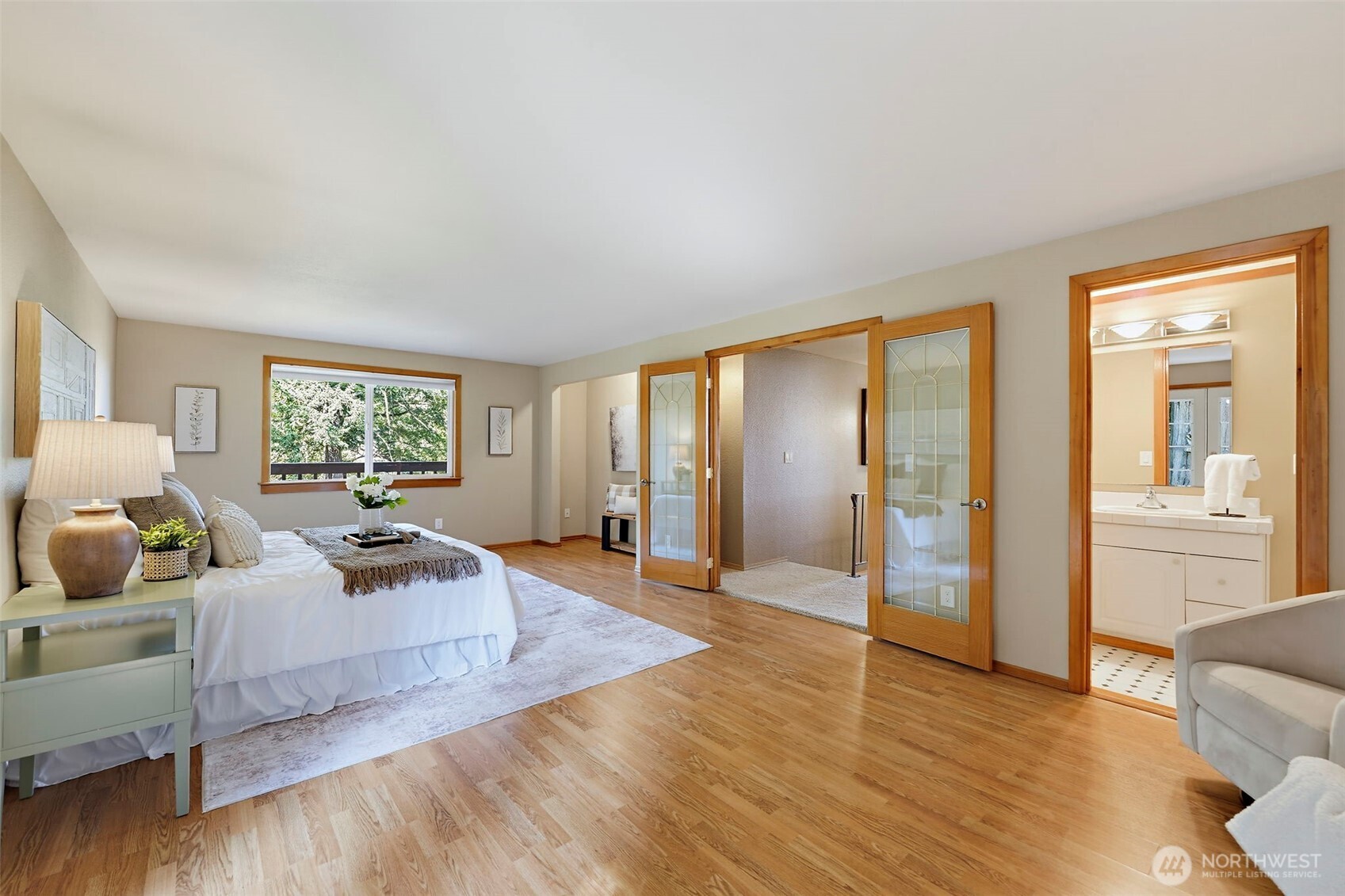 13807 Military Road Property Photo 17