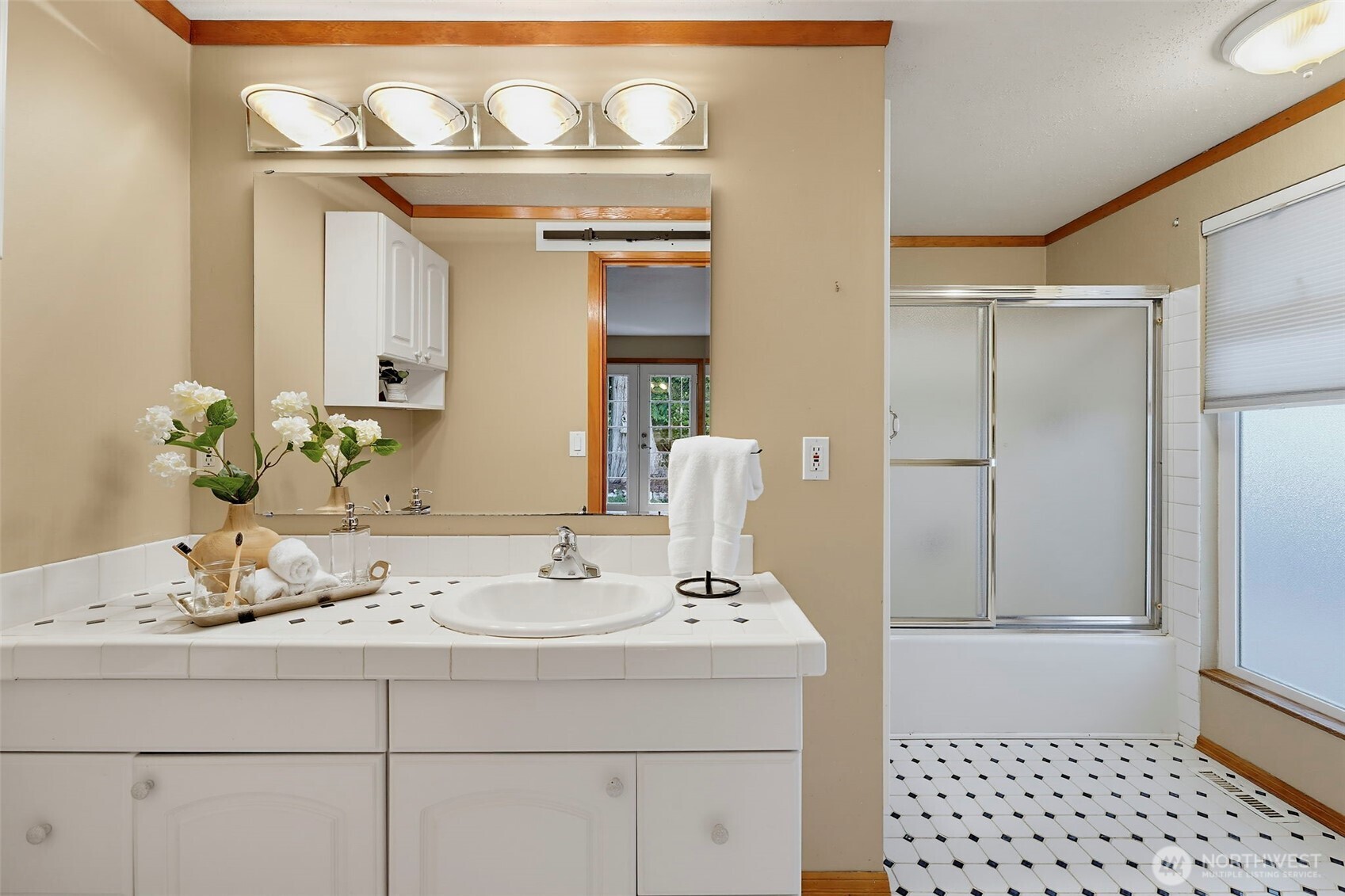 13807 Military Road Property Photo 19