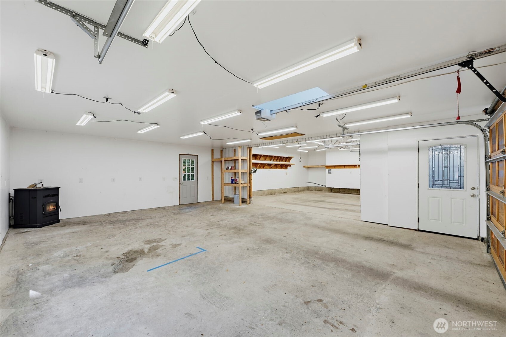 13807 Military Road Property Photo 30